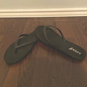 Reef flip flops